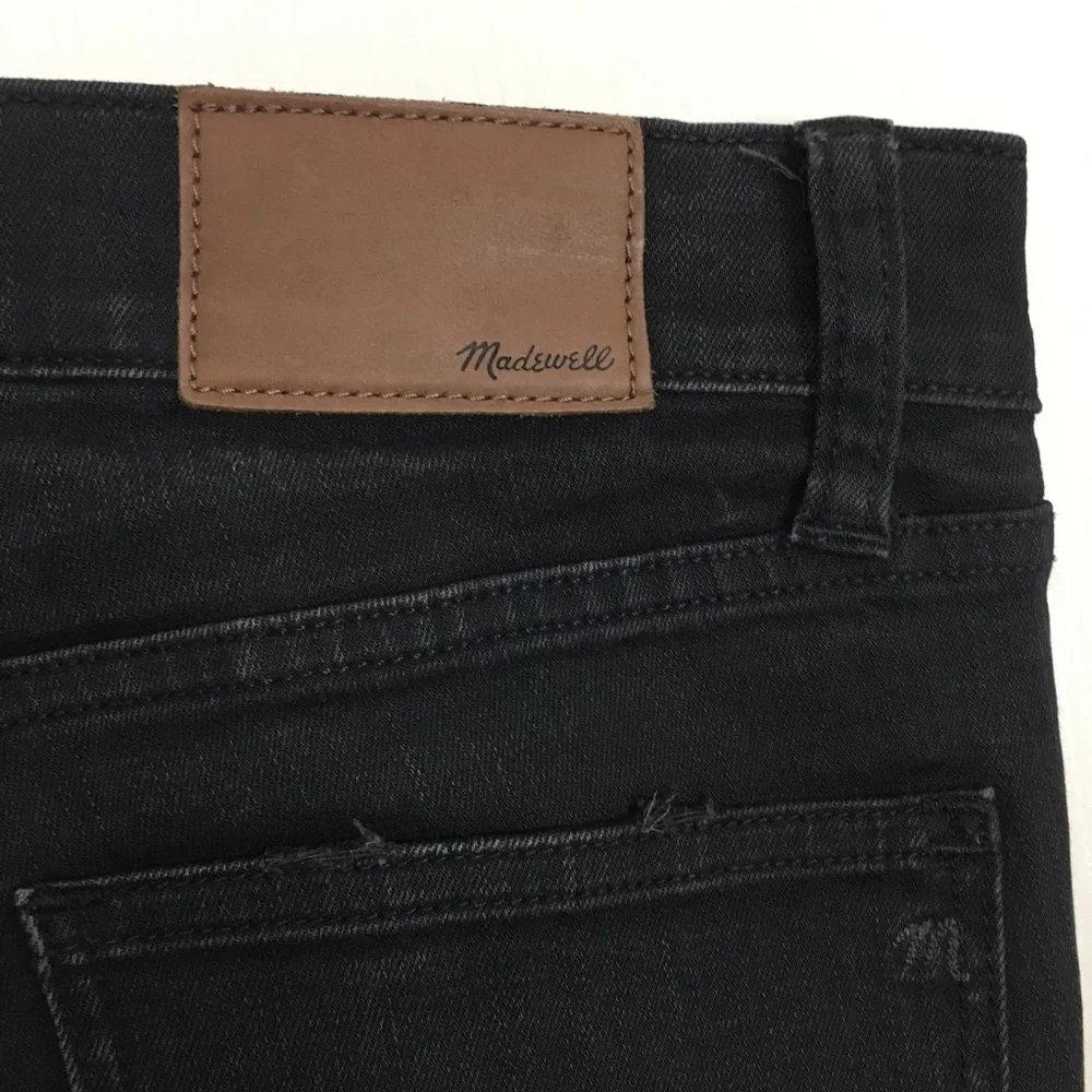 Madewell 8” Skinny‎ Black Jeans Rip Knee Raw Hem 26